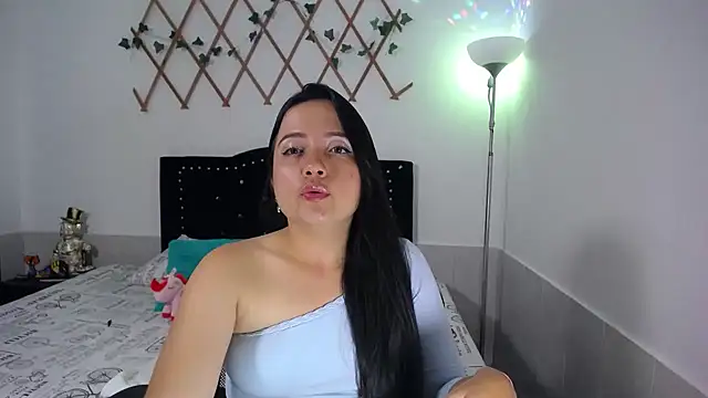 naughty girl 4u online show from January 10, 2026, 6:20 pm