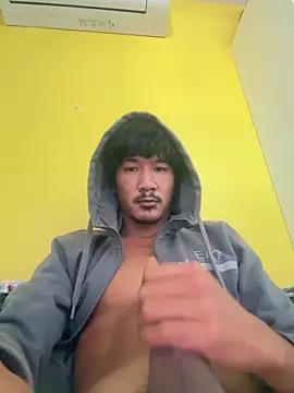 juniiorre online show from September 17, 2025, 8:05 am