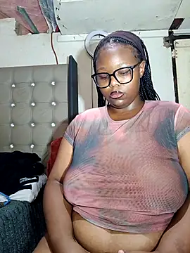 Aaaliyah445 online show from March 3, 2026, 6:41 am