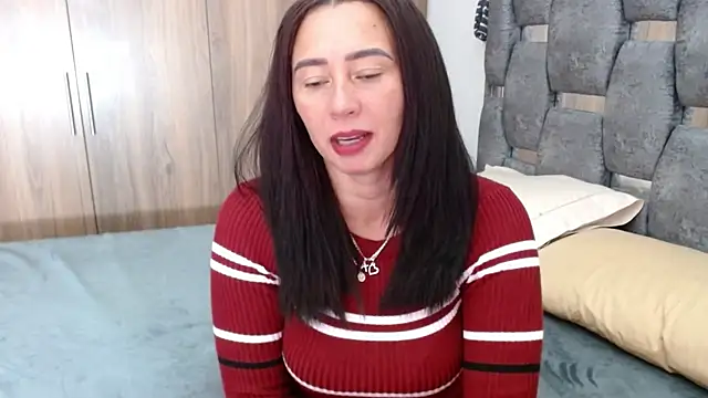 sara hott 1 online show from March 8, 2025, 12:41 pm