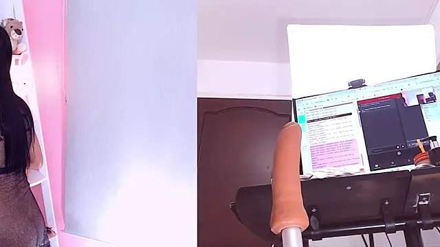 Sweet Susie  online show from September 24, 2025, 9:07 pm