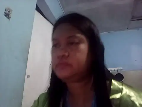 Honeybun25 online show from February 16, 2026, 1:40 pm