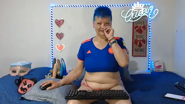 Snapshot of loquitaqueen011 chatting on June 23, 2026, 2:48 pm loquitaqueen011 online show from June 23, 2026, 2:48 pm