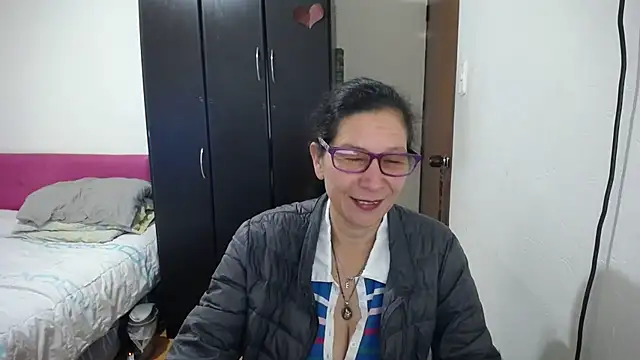 latin49 online show from June 1, 2026, 4:25 am