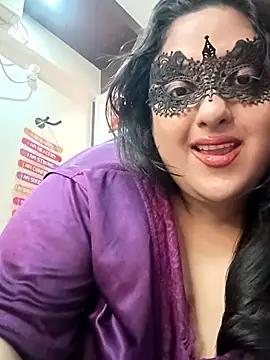 Snapshot of AgniPriya chatting on February 10, 2026, 3:43 am AgniPriya online show from February 10, 2026, 3:43 am