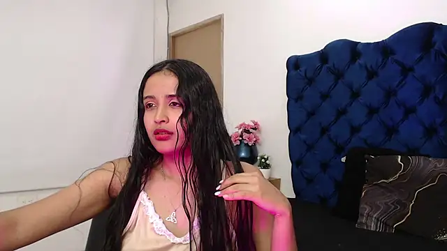 Snapshot of Lili666_ chatting on October 17, 2025, 3:10 am Lili666 online show from October 17, 2025, 3:10 am