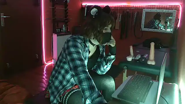 Ginny-the-bdsm-nympho online show from March 13, 2025, 6:01 pm