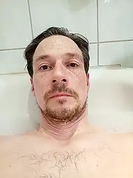 Snapshot of snowypaul11 chatting on November 30, 2025, 4:55 pm snowypaul11 online show from November 30, 2025, 4:55 pm