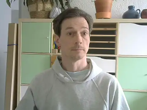 Snapshot of snowypaul11 chatting on April 13, 2026, 12:43 pm snowypaul11 online show from April 13, 2026, 12:43 pm