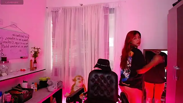 Snapshot of Misslana_wn1 chatting on December 27, 2024, 8:18 pm Misslana wn1 online show from December 27, 2024, 8:18 pm