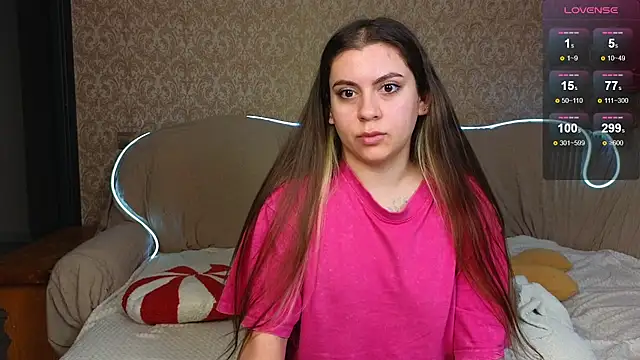 Snapshot of twobabesweet chatting on February 14, 2025, 2:12 pm twobabesweet online show from February 14, 2025, 2:12 pm