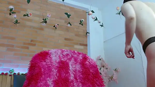 adriscute online show from June 13, 2026, 2:31 am