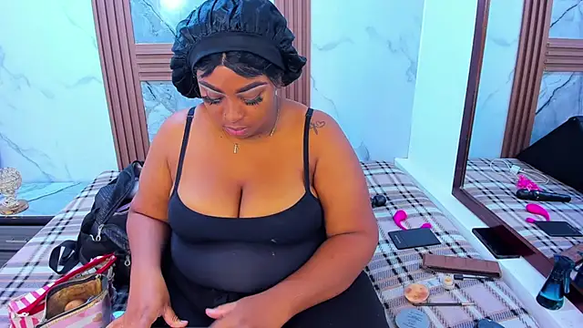 HannyMansonh online show from February 8, 2025, 3:19 am