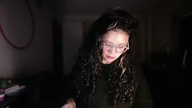 Hathorlove online show from April 6, 2026, 6:25 am