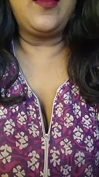 Snapshot of sassy_horny chatting on September 24, 2025, 11:19 pm sassy horny online show from September 24, 2025, 11:19 pm