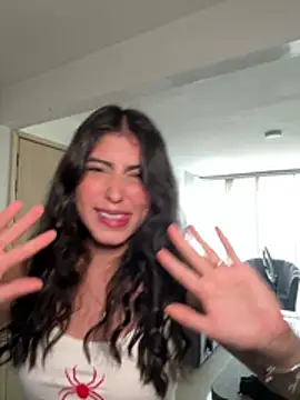 Snapshot of Gaby_zahir_ chatting on December 23, 2024, 1:13 pm Gaby zahir online show from December 23, 2024, 1:13 pm