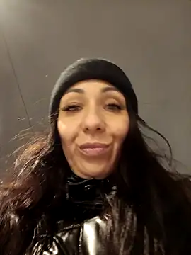 LeticiaWoods online show from December 21, 2024, 7:16 pm