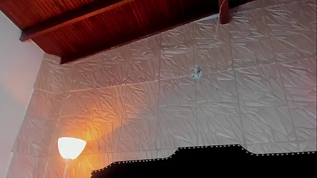 JennyRouse01 online show from November 24, 2025, 12:05 pm