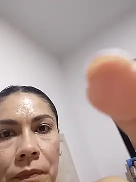 JennyRouse01 online show from December 17, 2025, 12:27 am