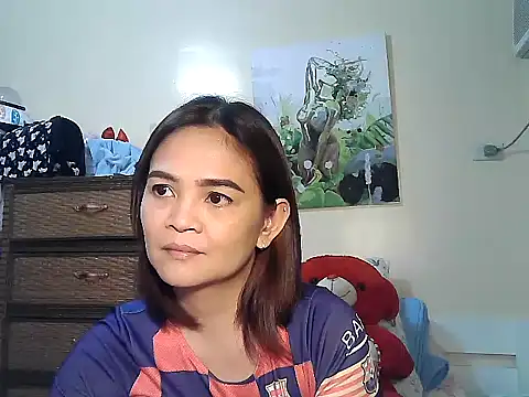 Kisses-13 online show from April 14, 2026, 1:39 pm