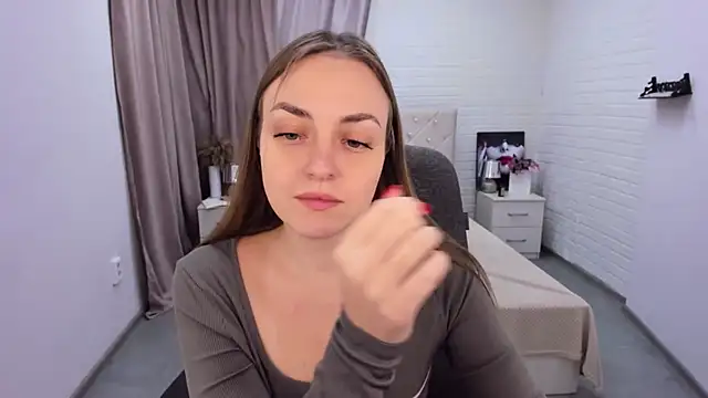 Snapshot of JessicaNickson chatting on December 28, 2024, 10:03 am JessicaNickson online show from December 28, 2024, 10:03 am