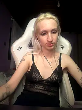 Snapshot of bunnydark00 chatting on October 26, 2025, 2:50 am bunnydark00 online show from October 26, 2025, 2:50 am