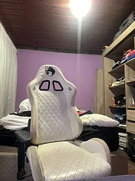 Snapshot of bunnydark00 chatting on January 19, 2026, 1:31 am bunnydark00 online show from January 19, 2026, 1:31 am