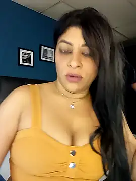 Lashmy111 online show from February 4, 2025, 6:57 am