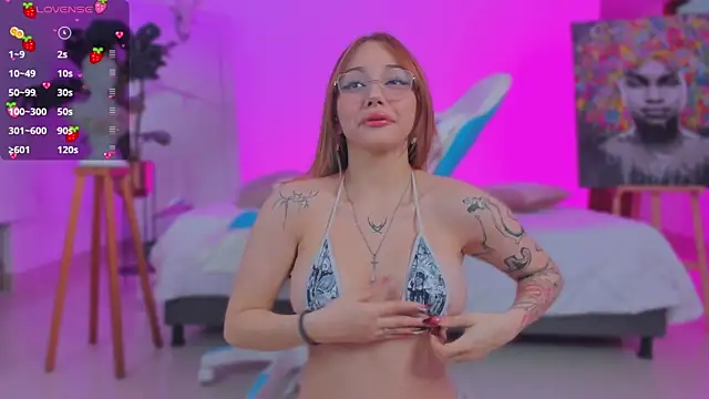 Snapshot of LITTLE-VIVI chatting on November 14, 2025, 3:38 am LITTLE-VIVI online show from November 14, 2025, 3:38 am