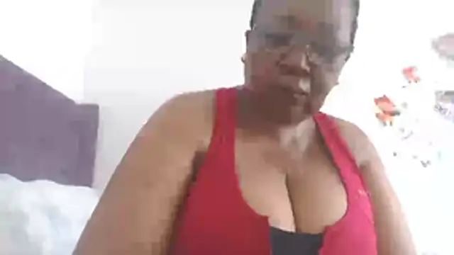 Snapshot of KinkyRicoSaisyours chatting on December 2, 2025, 6:41 am KinkyRicoSaisyours online show from December 2, 2025, 6:41 am