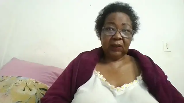 Snapshot of KinkyRicoSaisyours chatting on June 17, 2026, 5:54 am KinkyRicoSaisyours online show from June 17, 2026, 5:54 am