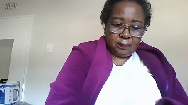 Snapshot of KinkyRicoSaisyours chatting on July 1, 2026, 9:55 am KinkyRicoSaisyours online show from July 1, 2026, 9:55 am