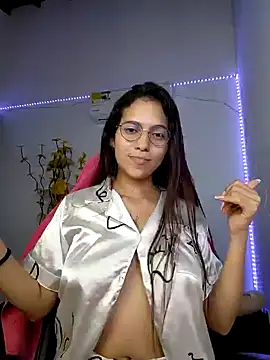 Snapshot of Sallye_ chatting on January 4, 2025, 7:45 am Sallye  online show from January 4, 2025, 7:45 am