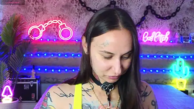 Snapshot of Cool_Freak_ chatting on August 9, 2026, 10:09 am Cool Freak online show from August 9, 2026, 10:09 am