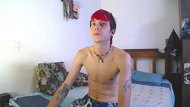 Snapshot of Twink_Temptation chatting on November 19, 2025, 7:47 pm Twink Temptation online show from November 19, 2025, 7:47 pm