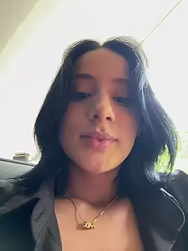 Snapshot of Ale_Lewis chatting on March 3, 2025, 9:05 pm Ale Lewis online show from March 3, 2025, 9:05 pm