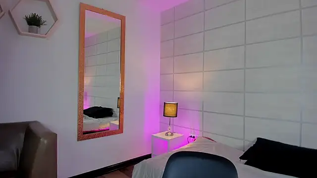 NanaRott online show from April 2, 2026, 8:39 pm