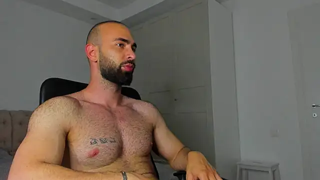 MichaelMasterss online show from May 27, 2026, 9:12 pm