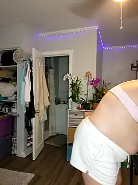 Snapshot of SexyNikki6969 chatting on December 23, 2024, 12:46 am SexyNikki6969 online show from December 23, 2024, 12:46 am