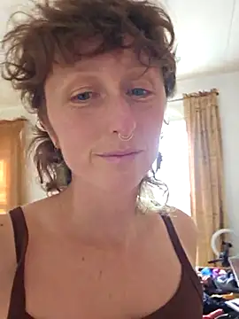 Snapshot of mossy_kiss chatting on February 17, 2025, 6:26 pm mossy kiss online show from February 17, 2025, 6:26 pm