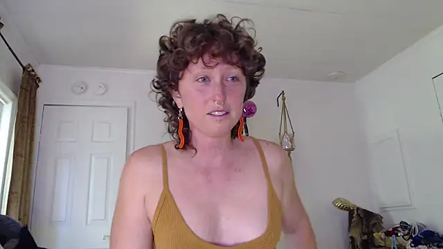 Snapshot of mossy_kiss chatting on September 11, 2025, 3:12 pm mossy kiss online show from September 11, 2025, 3:12 pm