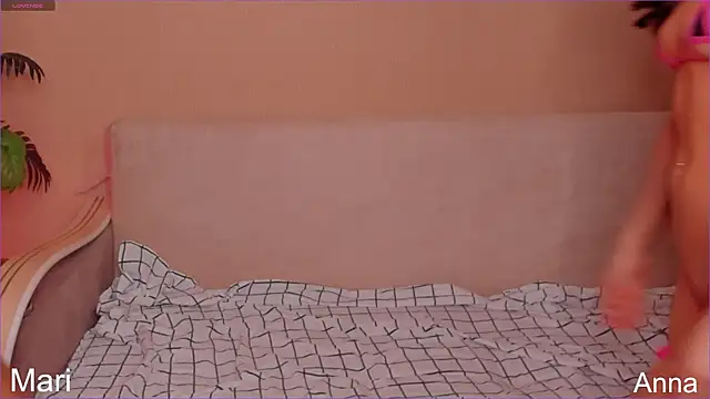 Mari   Anna online show from January 17, 2025, 9:17 am