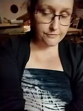 Snapshot of MissMagicMushroom chatting on December 19, 2024, 5:29 am MissMagicMushroom online show from December 19, 2024, 5:29 am