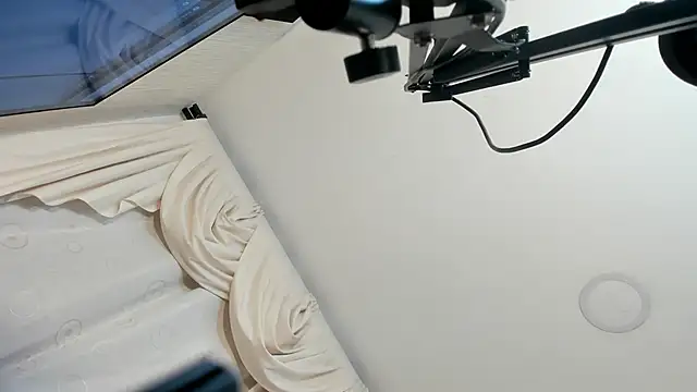 sarita loven online show from March 4, 2026, 4:40 am