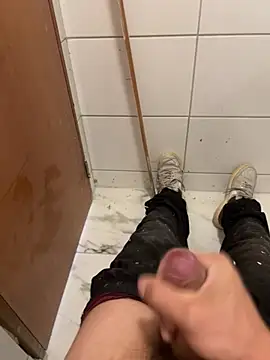 galleggo online show from April 6, 2026, 1:01 pm