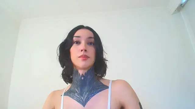 All yours555 online show from April 8, 2026, 9:26 pm