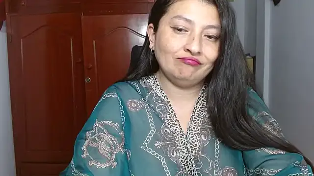 Victoriaevans1 online show from July 18, 2026, 6:23 pm