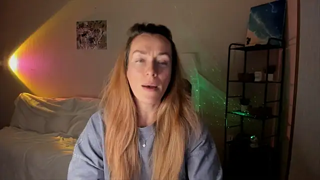 RebeccaMartinez online show from October 26, 2025, 11:05 am