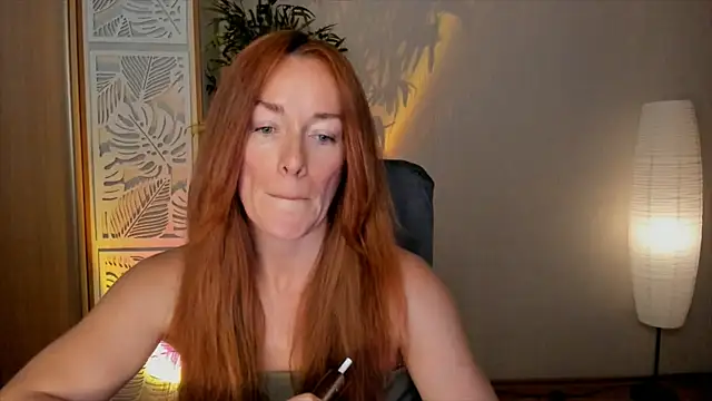 Snapshot of RebeccaMartinez chatting on June 11, 2026, 6:11 am RebeccaMartinez online show from June 11, 2026, 6:11 am