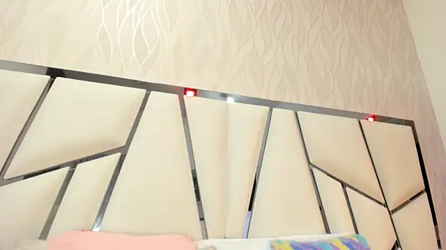 kimberly7  online show from November 8, 2025, 11:43 am